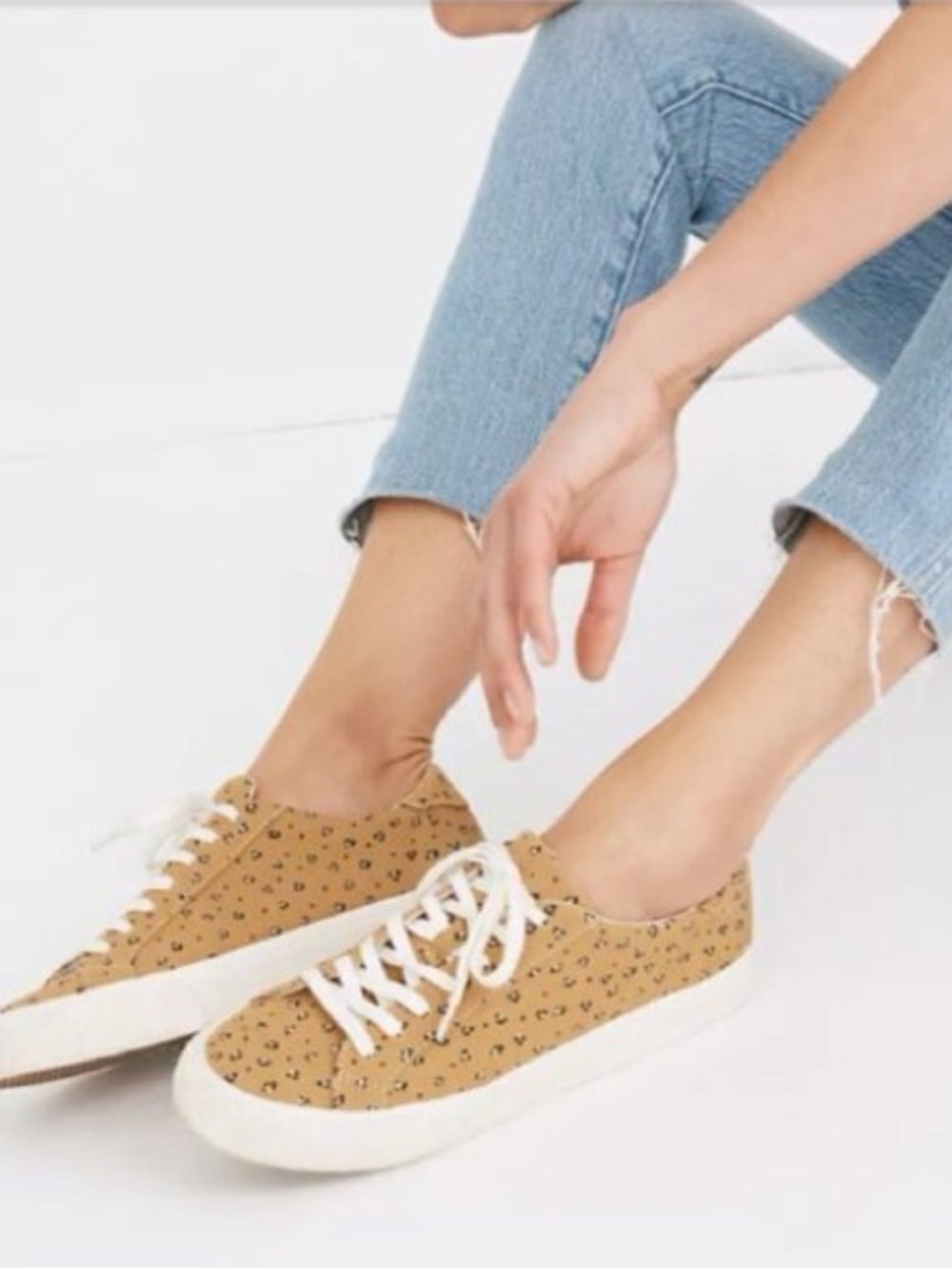 Madewell Sidewalk Low Top Sneakers (6.5)